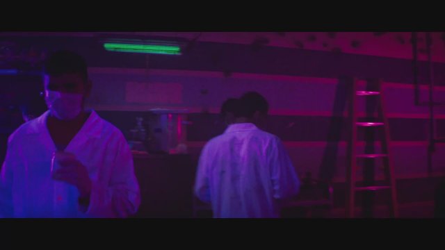 7 Dogs (2025) Fragman