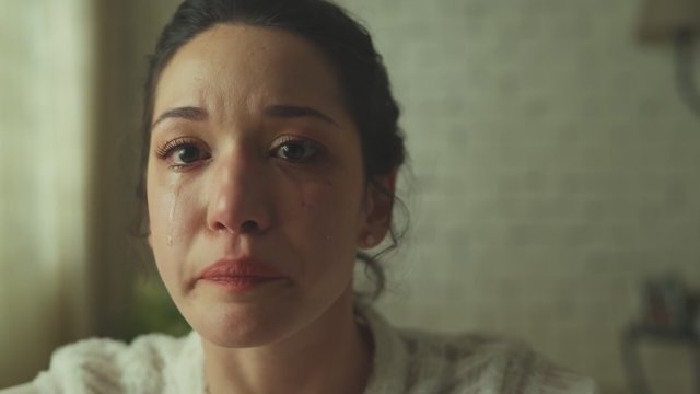 Bizi Ayıran Çizgi (2025) Tanıtım Fragmanı