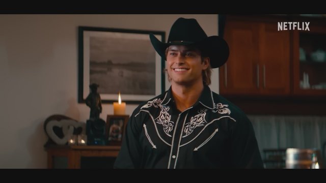 The Wrong Paris (2025) Fragman