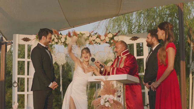 Aşk Sokakta (2025) Fragman