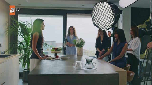 Aşk ve Gözyaşı (2025) Tanıtım Fragmanı