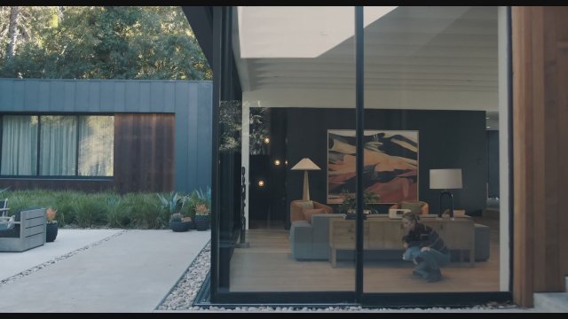 The Hand That Rocks the Cradle (2025) Fragman