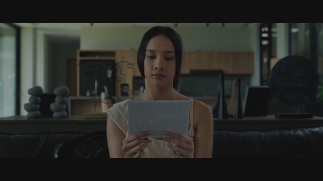 Shutter (2025) Fragman