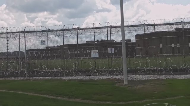 The Alabama Solution (2025) Fragman