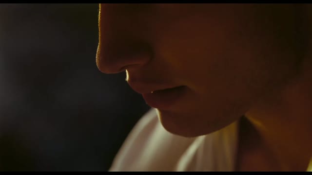 I Live Here Now (2025) Fragman