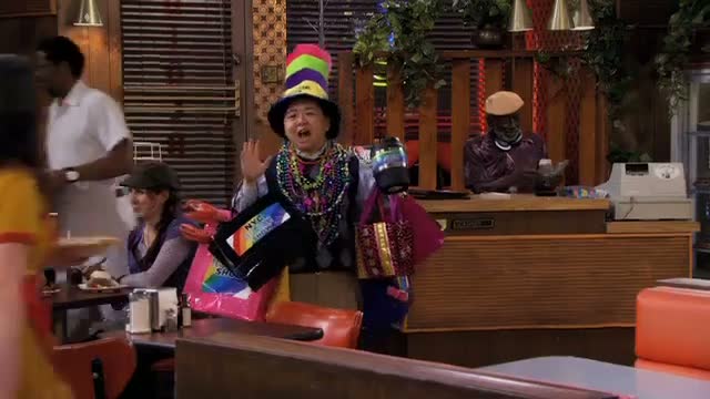  2 Broke Girls (2011) 2. Sezon Fragmanı