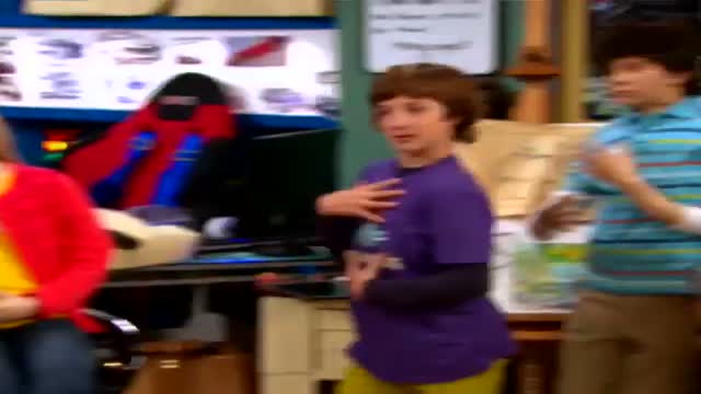 A.N.T. Çiftliği (2011) Fragman