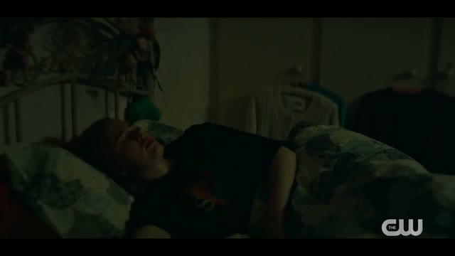 Everyone Else Burns (2023) 1. Sezon Fragmanı