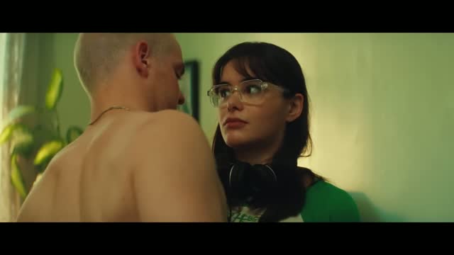 Mile End Kicks (2025) Fragman