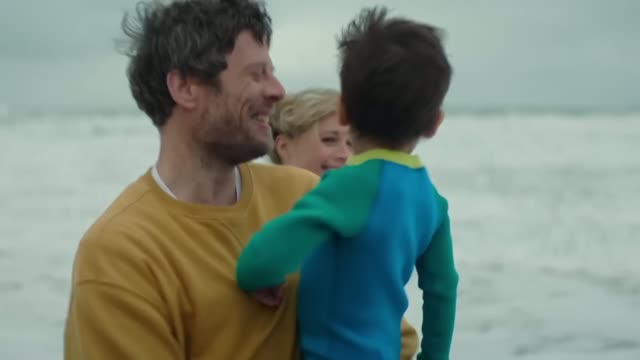 Playing Nice (2025) Fragman