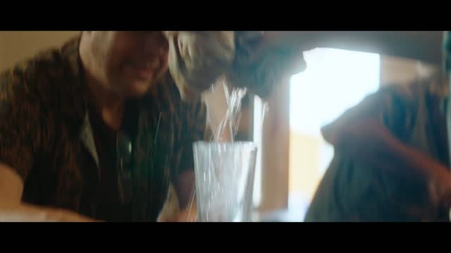 Love on Tap - Fragman (2026)