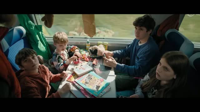 Another 10 Days Without Mum (2023) Fragman