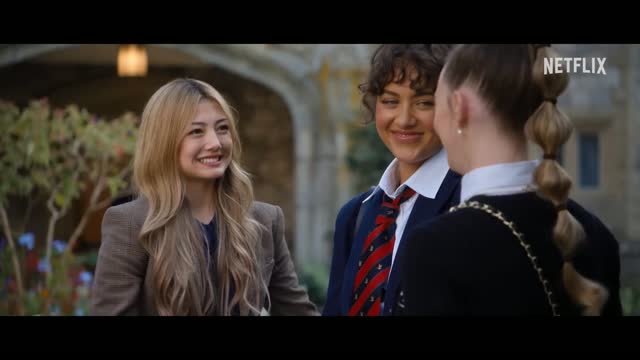 Crew Girl (2026) Fragman