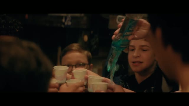 Tiny Fugitives (2026) Fragman