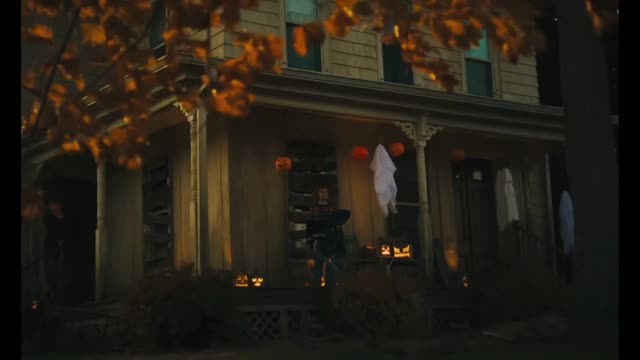 Hallowarrior (2026) Fragman
