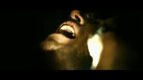 Toprak Altında Kısa Klip