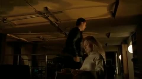 Ateşle Oynayan Kız Fragman