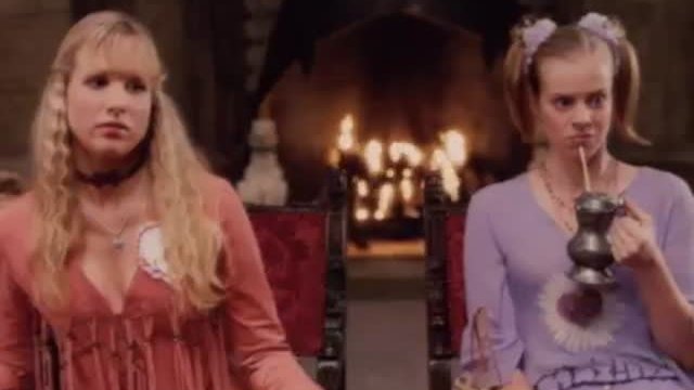 Ella Enchanted Fragmanı