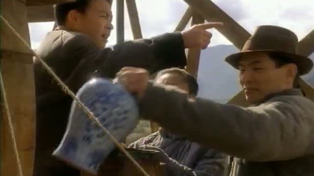 Tremors 4: The Legend Begins Fragmanı