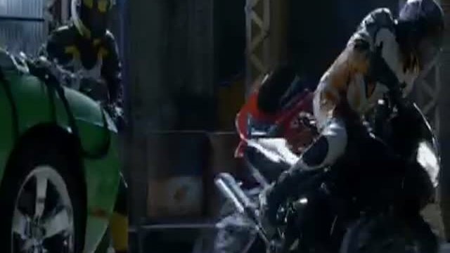 Ben 10: Alien Swarm Fragmanı