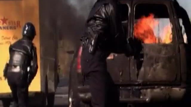 Exit Wounds Fragmanı