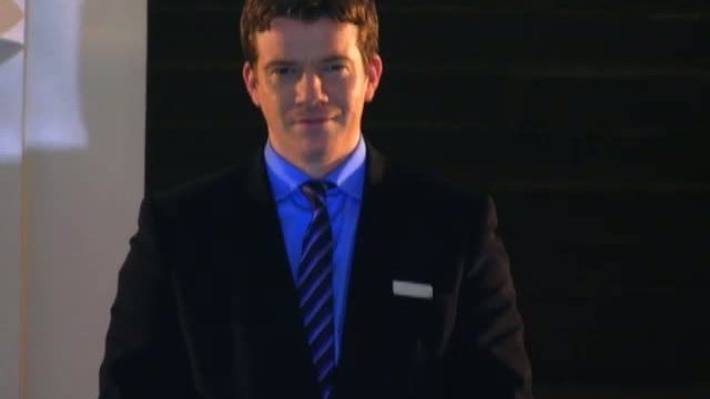 Hotel Babylon Fragmanı