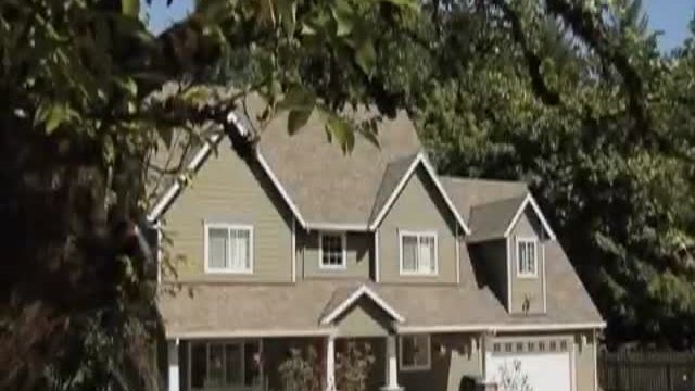 The Betrayed Fragmanı