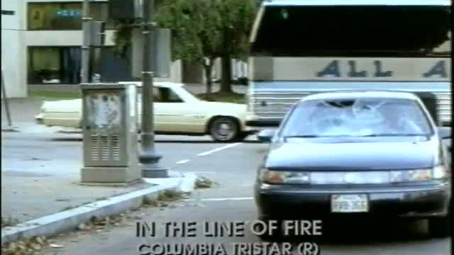 In The Line Of Fire Fragmanı