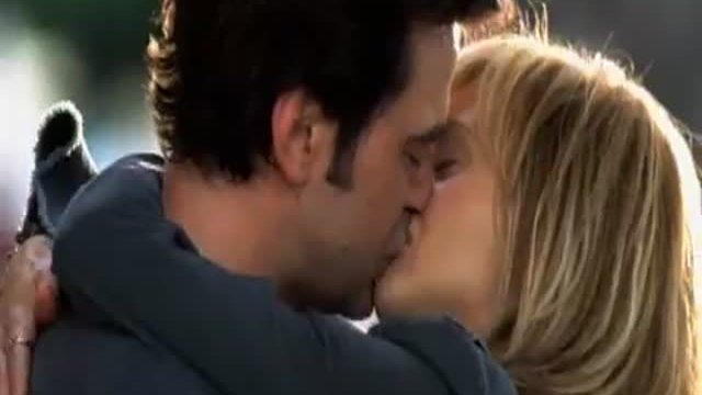 Little Black Book Fragmanı