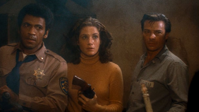 John Carpenter\'s Assault On Precinct 13 Fragmanı