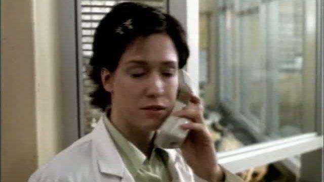 Hanging Up Fragmanı