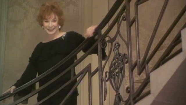 Mrs. Winterbourne Fragmanı