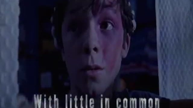 Twelve And Holding Fragmanı