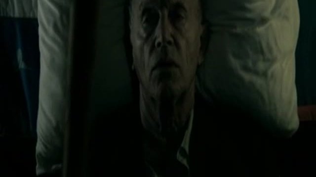 The Seamstress Fragmanı