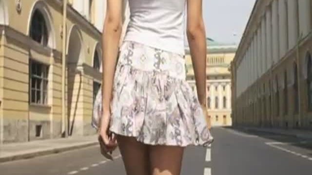 Les Poupées Russes / The Russian Dolls Fragmanı