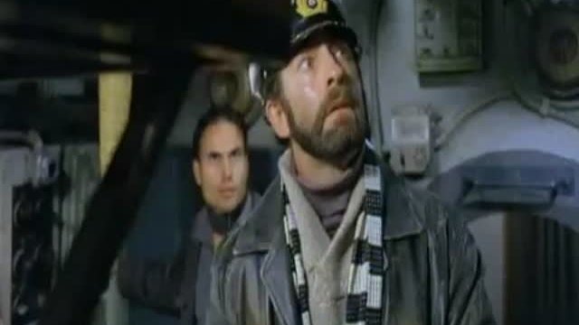 In Enemy Hands Fragmanı