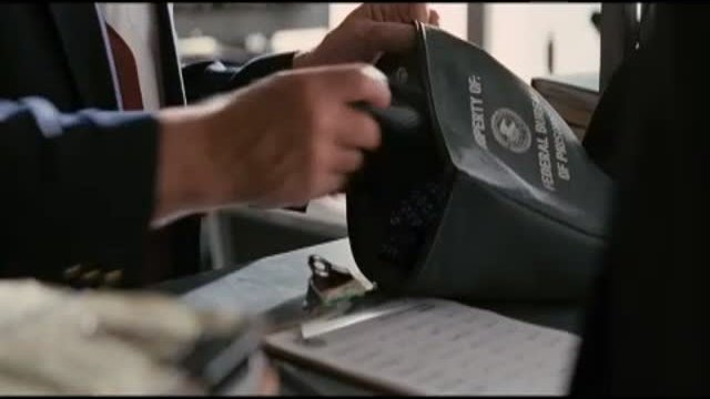 Para Asla Uyumaz Fragmanı