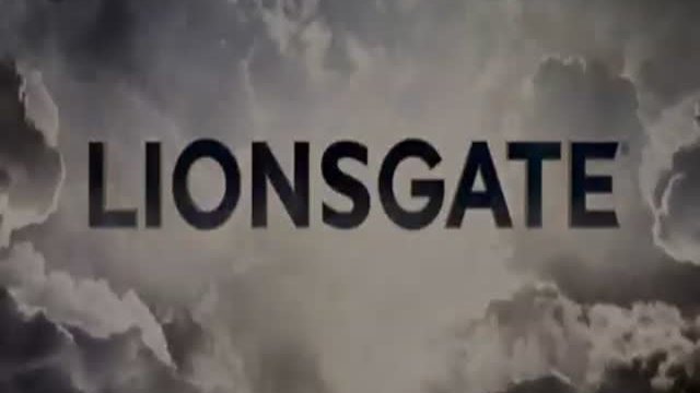 Wrong Side Of Town Fragmanı