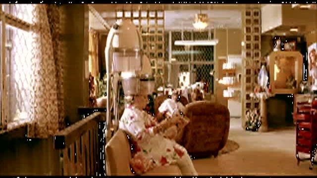 Sukkar Banat Fragmanı