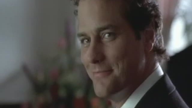 Men With Brooms Fragmanı