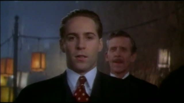 Love\'s Labour Lost Fragmanı