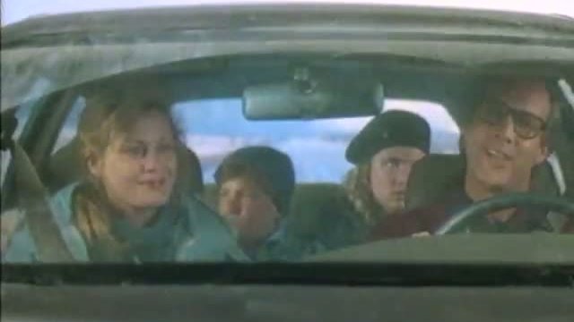  Çılgın Aile Yılbaşı Tatilinde (1989) Fragman