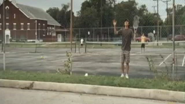 Gary The Tennis Coach (!) Fragmanı