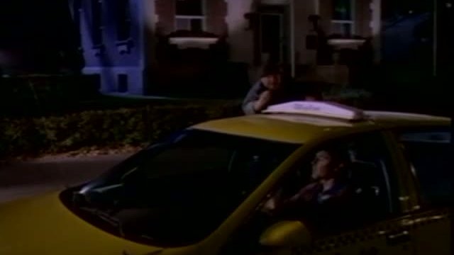 I Downloaded A Ghost Fragmanı