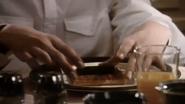 No Small Affair Fragmanı