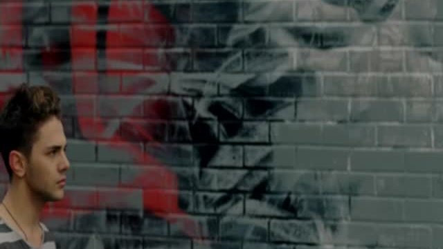 Les amours imaginaires Fragmanı