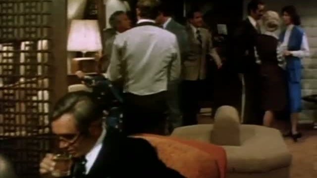 Airport \'77 Fragmanı