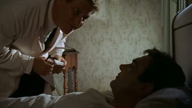 A Fine Madness Fragmanı