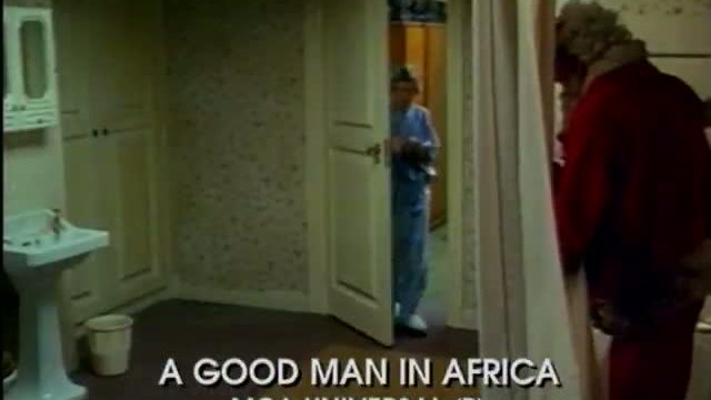 A Good Man in Africa Fragmanı