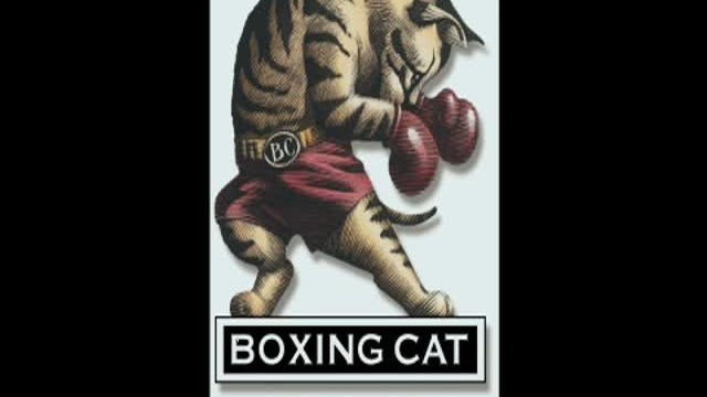 Crazy On The Outside Fragmanı